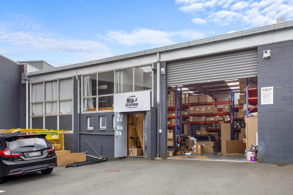 Wairau Valley Well‑proportioned industrial unit