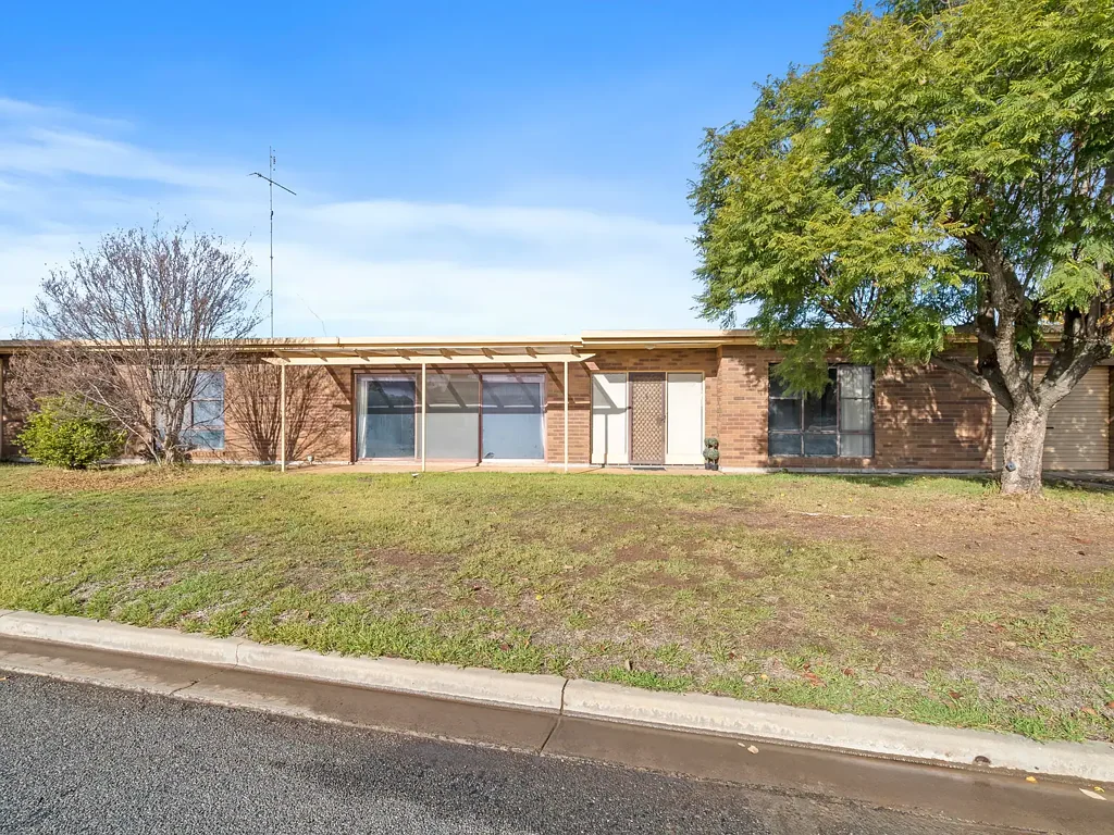 Finley 4 Bedroom Spacious Family Home with Outdoor Entertaining