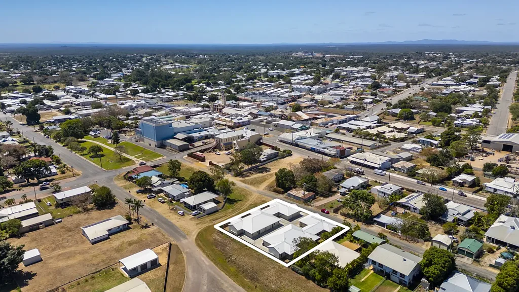 Charters Towers City 6ਬੈੱਡਰੂਮ High quality investment