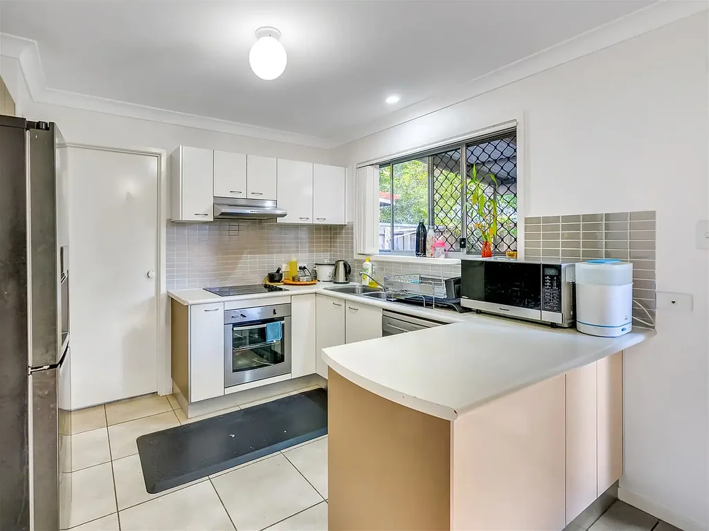40 Preston Road, Wynnum West, QLD 4178