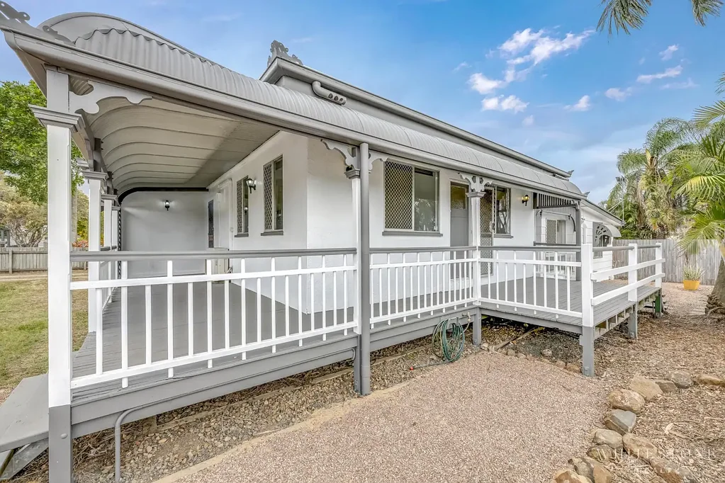 Walkervale 4 Bedroom CHARACTER FAMILY HOME - MOVE IN AND ENJOY!!