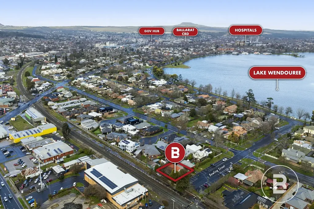 100 Dowling Street, Lake Wendouree, VIC 3350