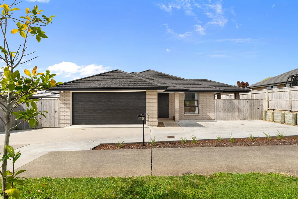 Tuakau 3બેડરૂમ Immaculate Living - Owners on the Move