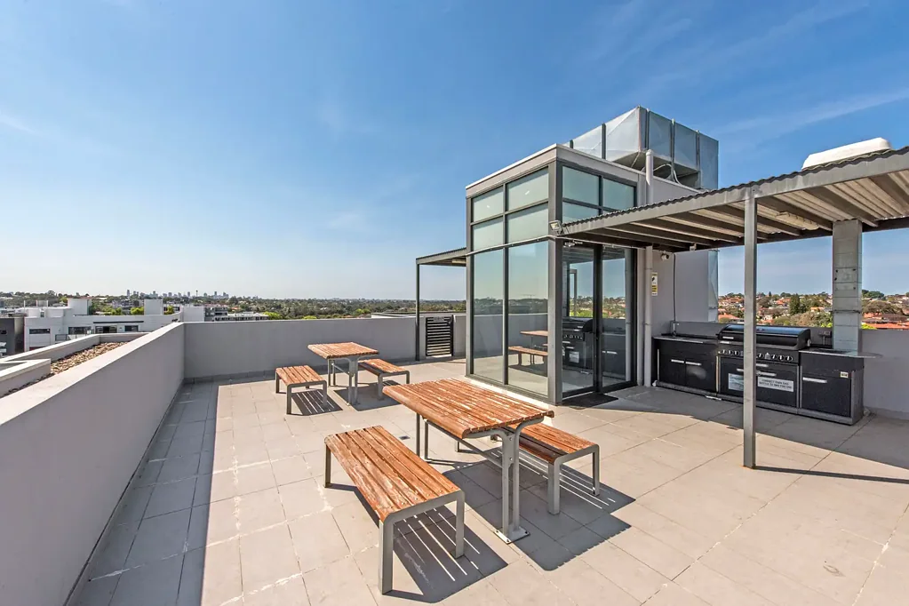 Canterbury 2બેડરૂમ Modern comfort, light-filled living & lifestyle convenience