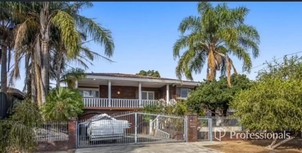 4 Cousins Close, Kalamunda, WA 6076