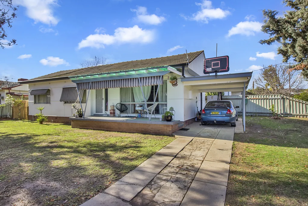 23 Killara Avenue, Mount Austin, NSW 2650