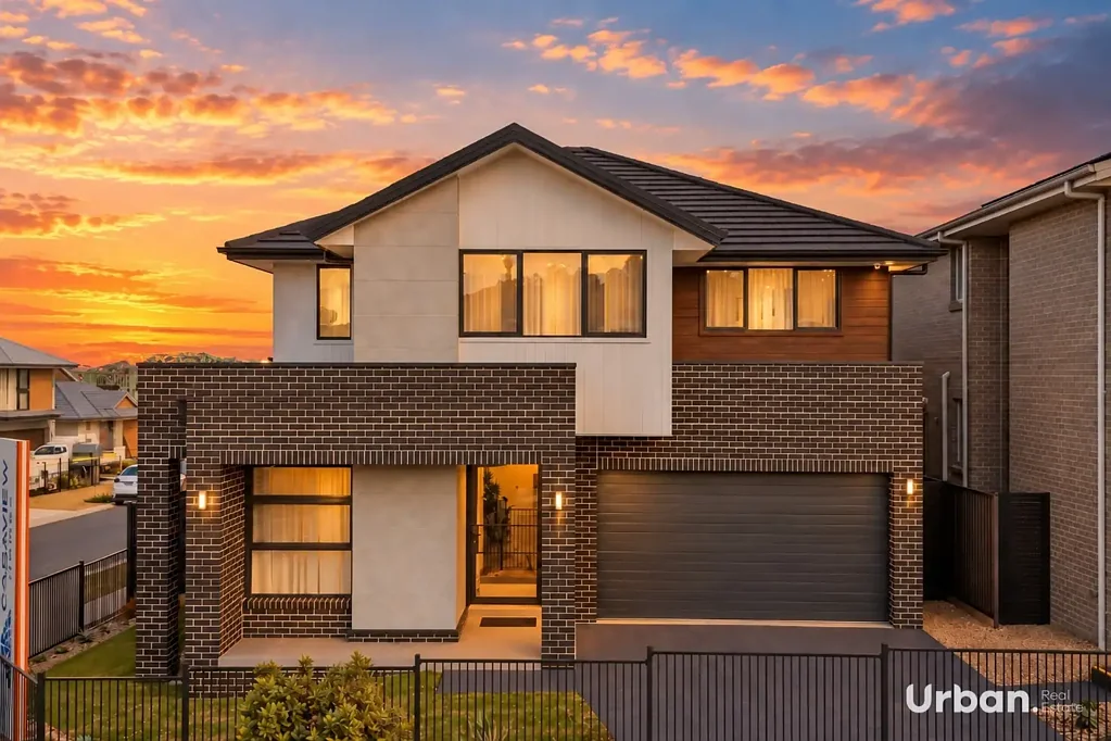 Cobbitty 4房 豪华样板房生活，全套家具，拎包入住 Luxury Display Home Living, Fully Furnished & Move-In Ready