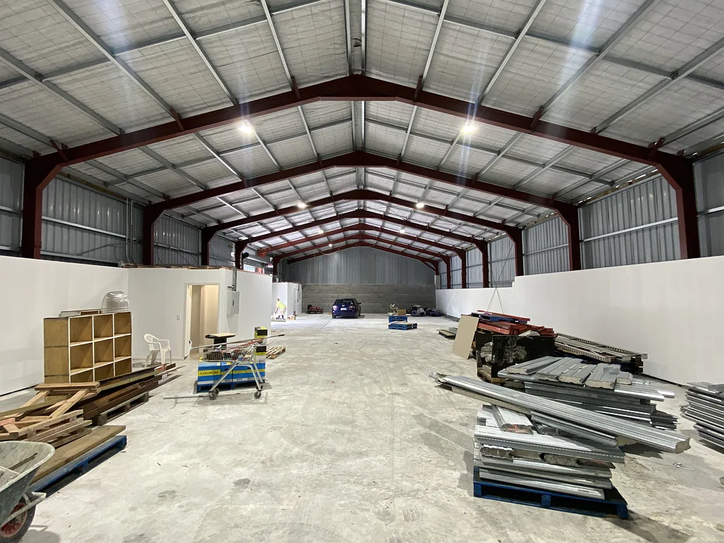 Otahuhu 407SQM Functional Clear span Warehouse For Lease