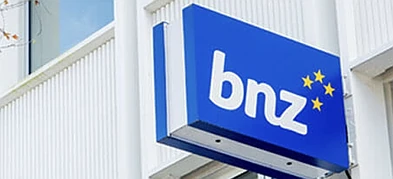 Peters怒批四大澳资银行疯狂“吸血”，扬言强行赎回BNZ