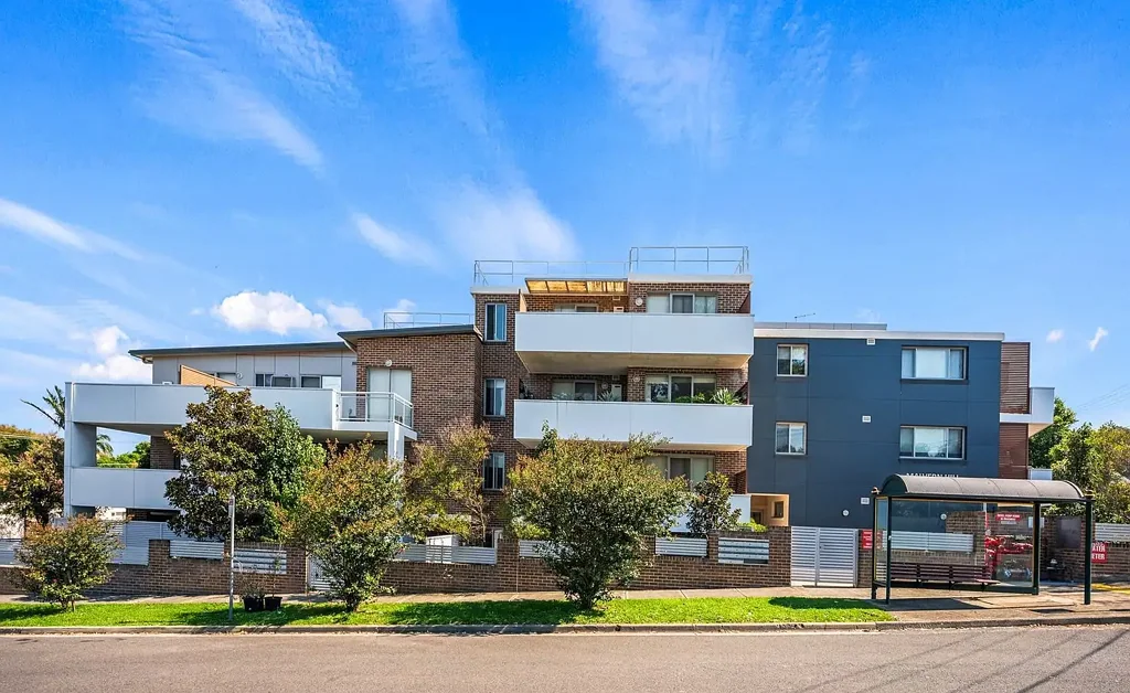 STUNNING 2-BEDROOM APARTMENT IN A GREAT LOCATION!