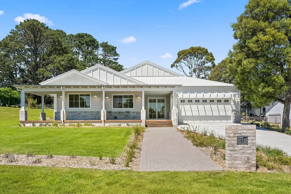57 South Street, Robertson, NSW 2577