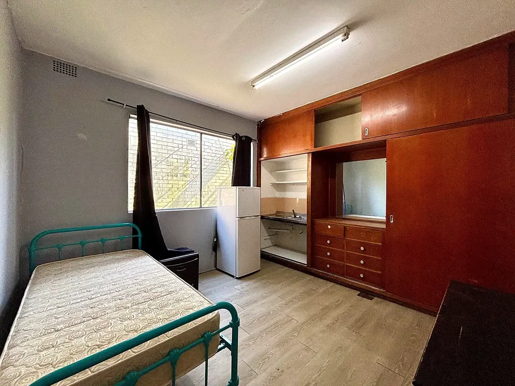 Spacious Boarding Room