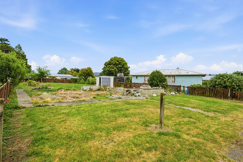 Ruatoria and Surrounds  Bare land - Bring all offers!