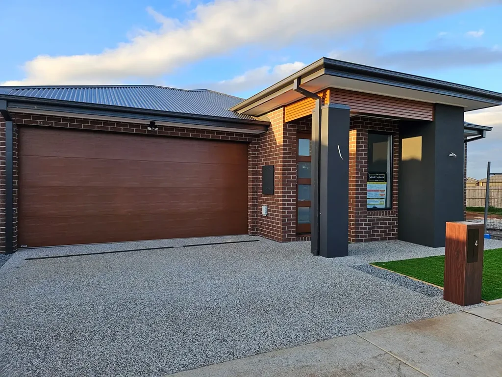 Brand New Family Home..!
