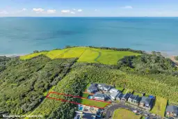 37 Headsail Drive, Long Bay