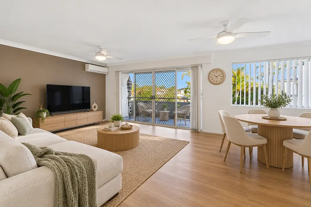 Runaway Bay 2 Slaapkamer Moments from the Broadwater - Owners Relocating