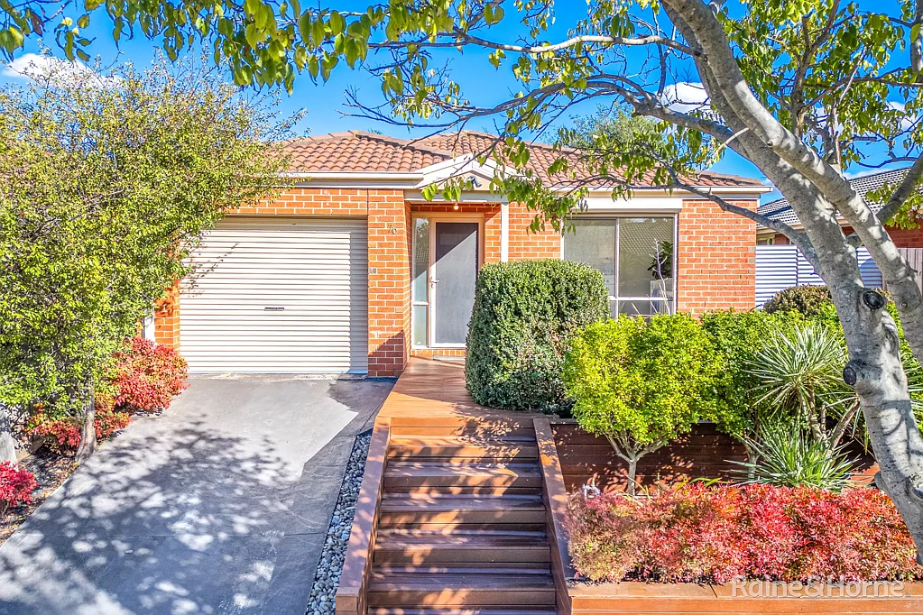 76 Sorbonne Drive, Sunbury, VIC 3429