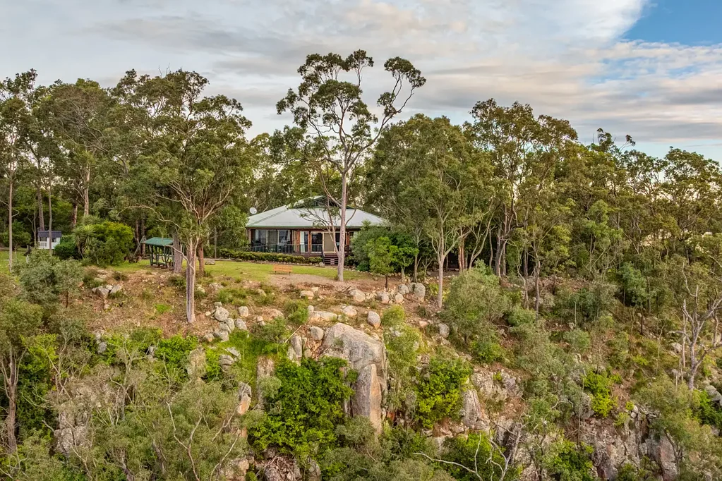 Vacy 'Valley View Retreat – A Wilderness Escape'