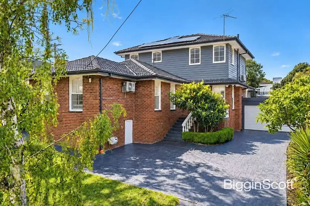 Doncaster East 5Kwarto Impressive Family Proportions in a Prime Doncaster East Location