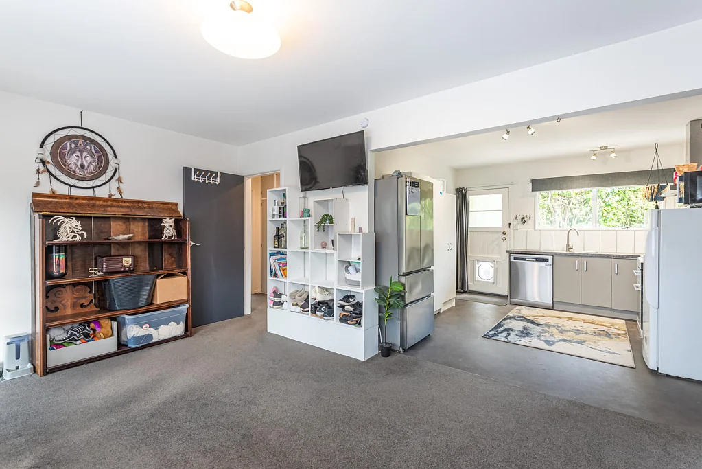 Ilam 2 Bedroom University Is Across The Road