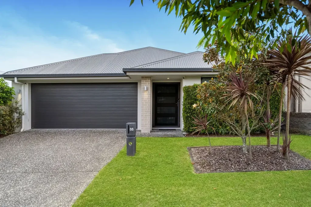 Arundel 4ห้องนอน A Smart Arundel Home That Ticks Every Box