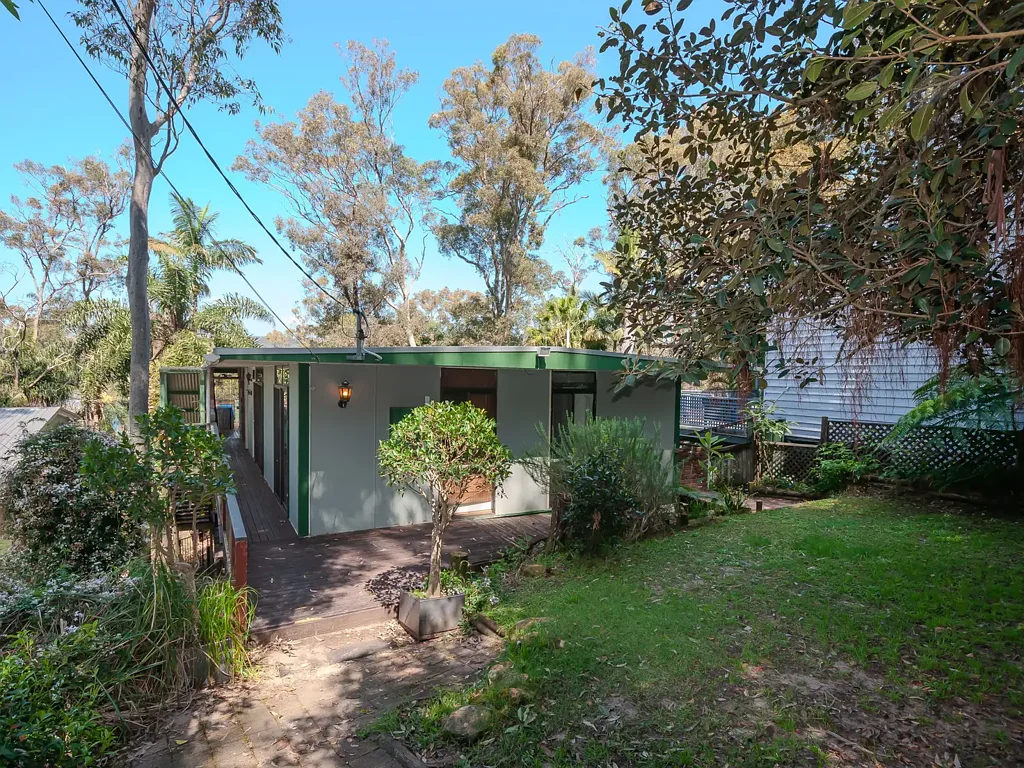 69 Thompson St, Scotland Island, NSW 2105