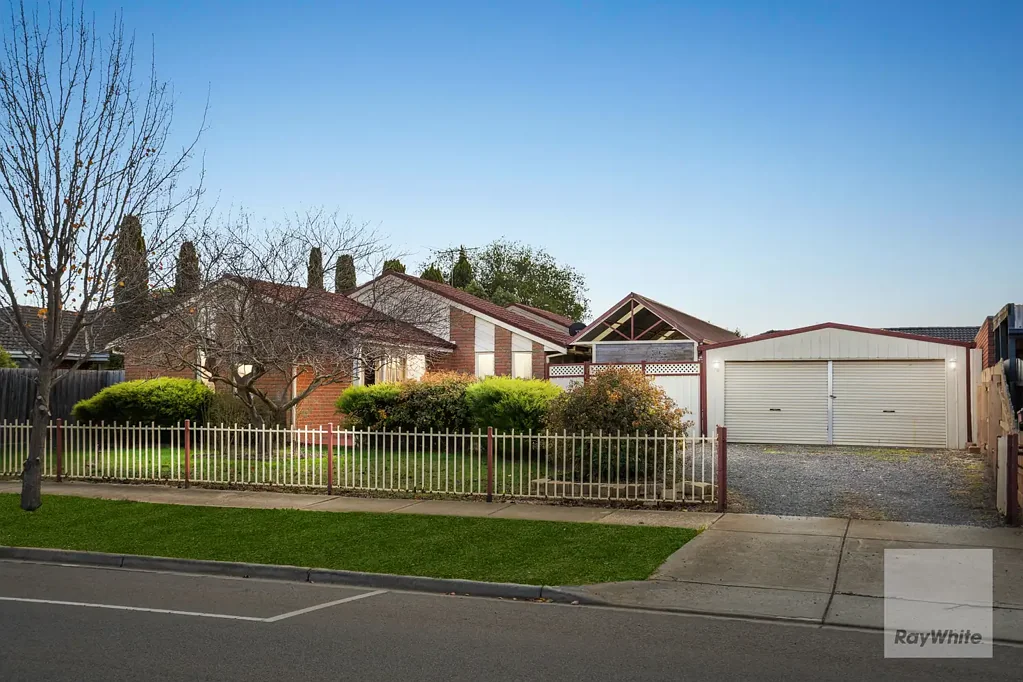 292 Centenary Avenue, Melton West, VIC 3337