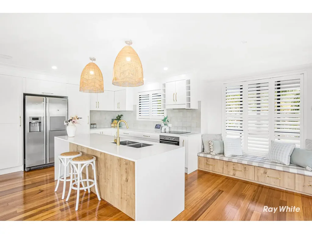 23 Hellas Street, Barlows Hill, QLD 4703