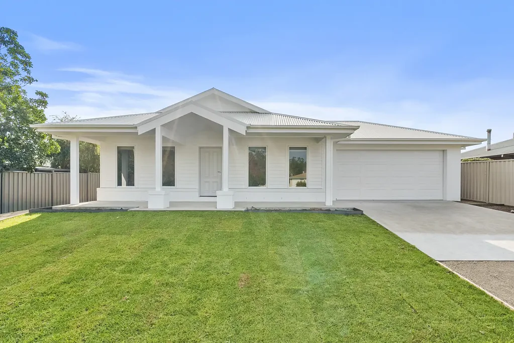 Tocumwal 3ਬੈੱਡਰੂਮ Brand New Luxury Home | Golf Course Location | Premium Finishes