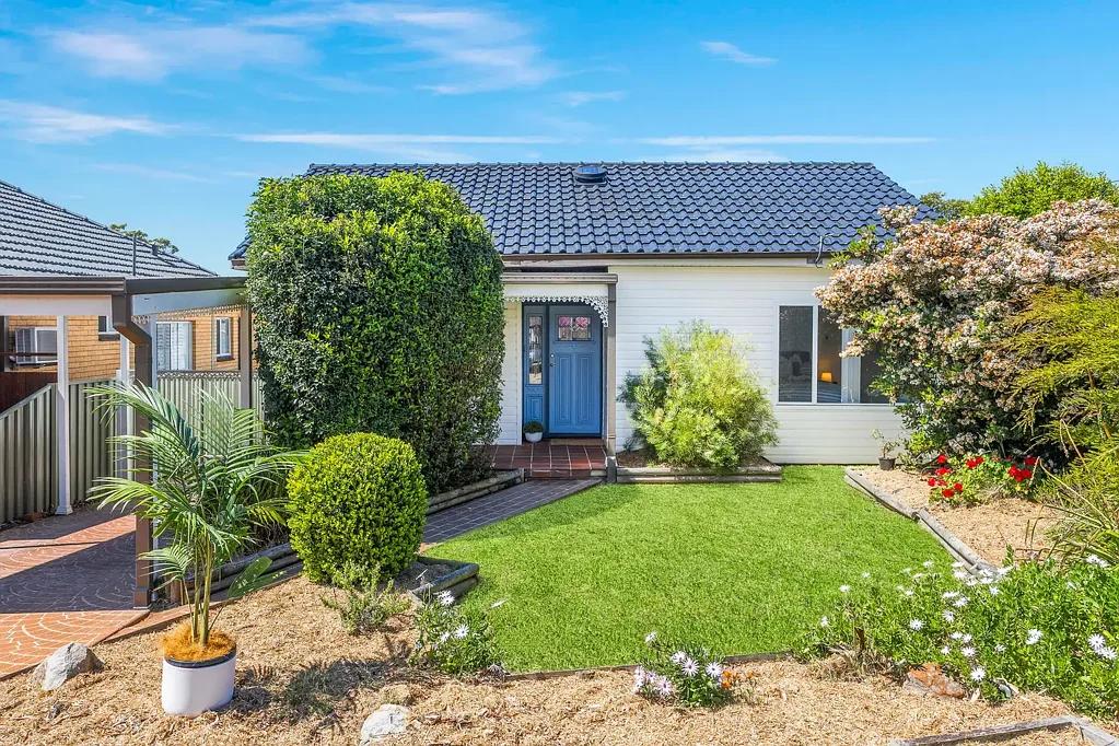 Como 3ਬੈੱਡਰੂਮ Beautifully presented single level cottage.