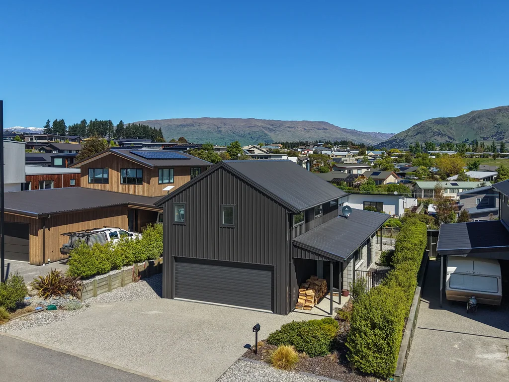 Wanaka 3房  Flexible living with alpine views