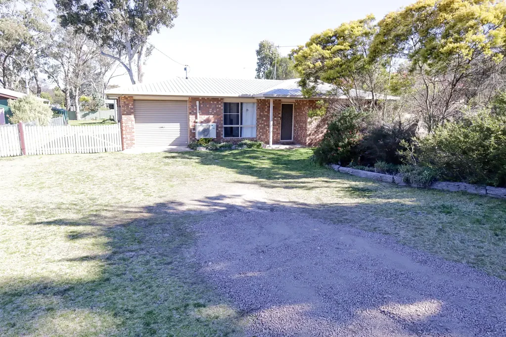 Charming 3-Bedroom Home in Stanthorpe