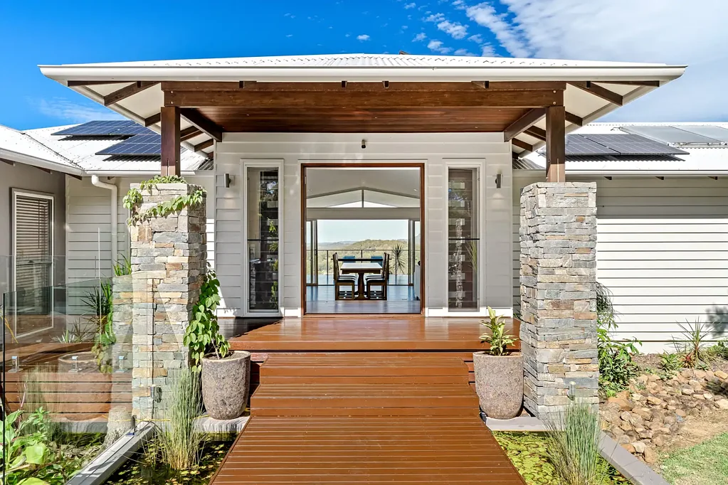 Eumundi 4chambre EUMUNDI LANDMARK HOME WITH PANORAMIC VIEWS AND PERFECT ENTERTAINING