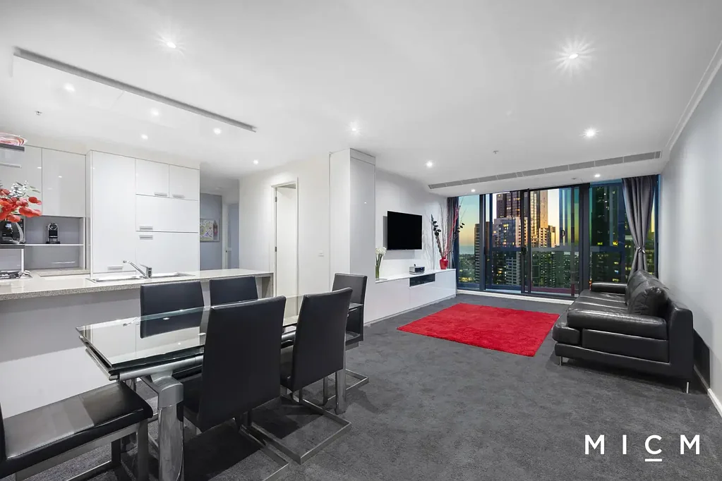 Southbank 2 Bedroom Stylish Work-from-Home Entertainer with Stunning Views