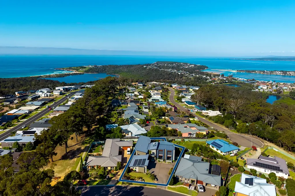 Mirador 5 Bedroom A MUST SEE!! WHERE HIGH END DESIGN MEETS ULTIMATE FUCTIONALITY