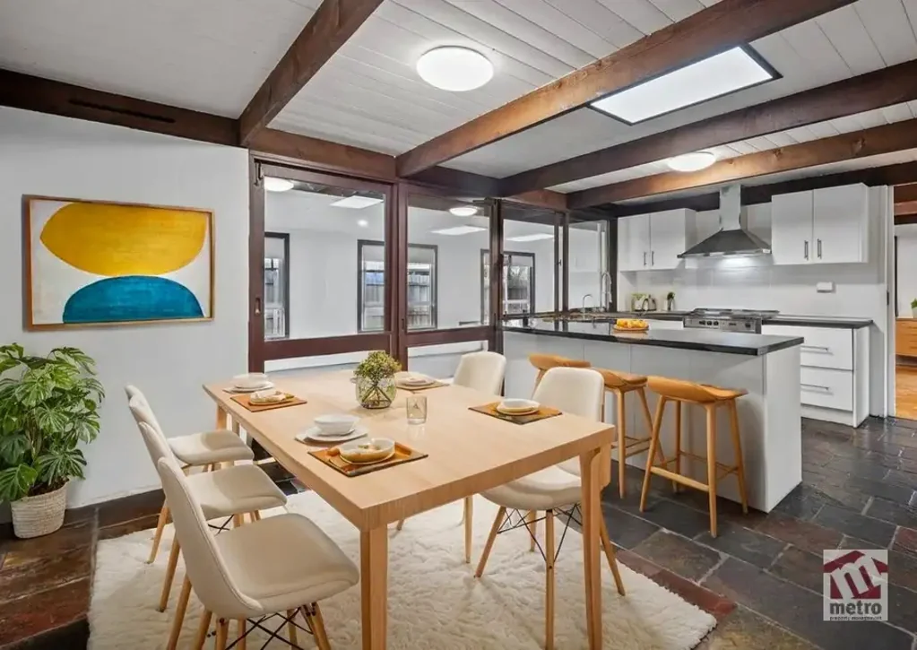 SPACIOUS MODERN LIVING!