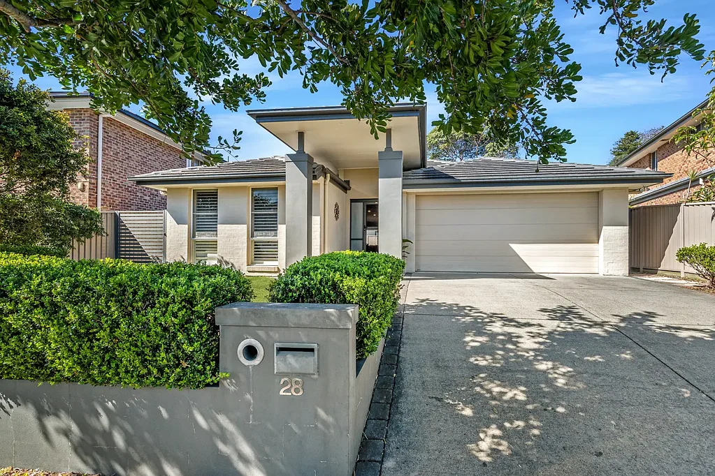 Adamstown 4कमरा An Exceptional Family Sanctuary in Madison Gardens Estate