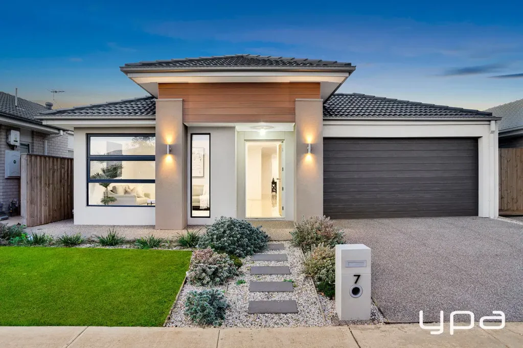 7 Retreat Way, Weir Views, VIC 3338