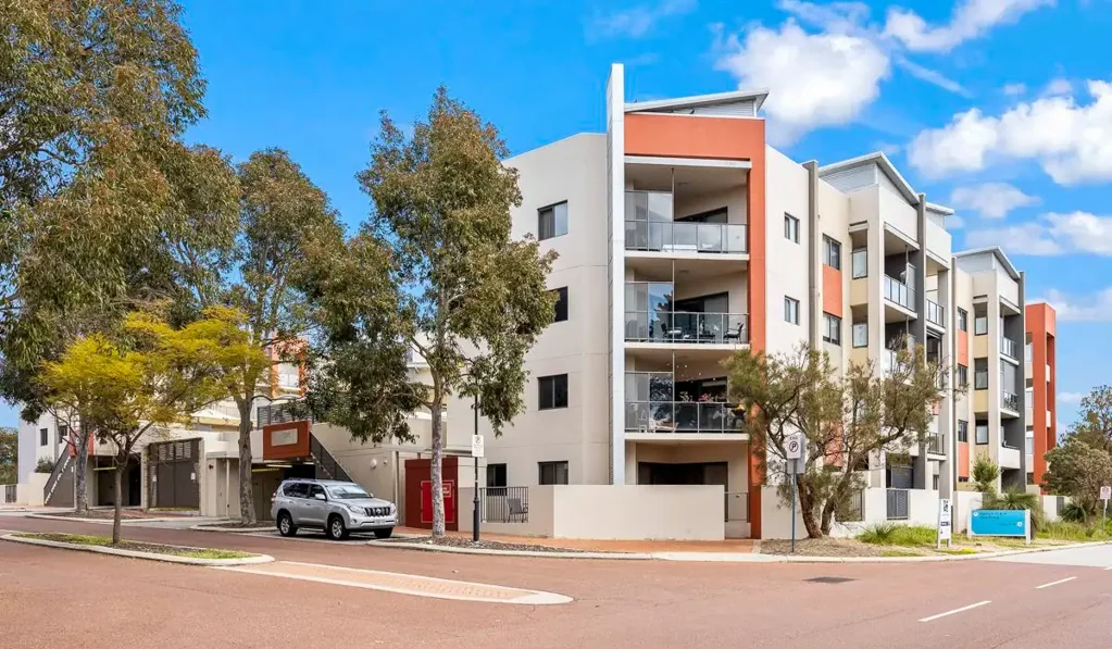 FANTASTIC LOCATION - ONE BEDROOM APARTMENT!