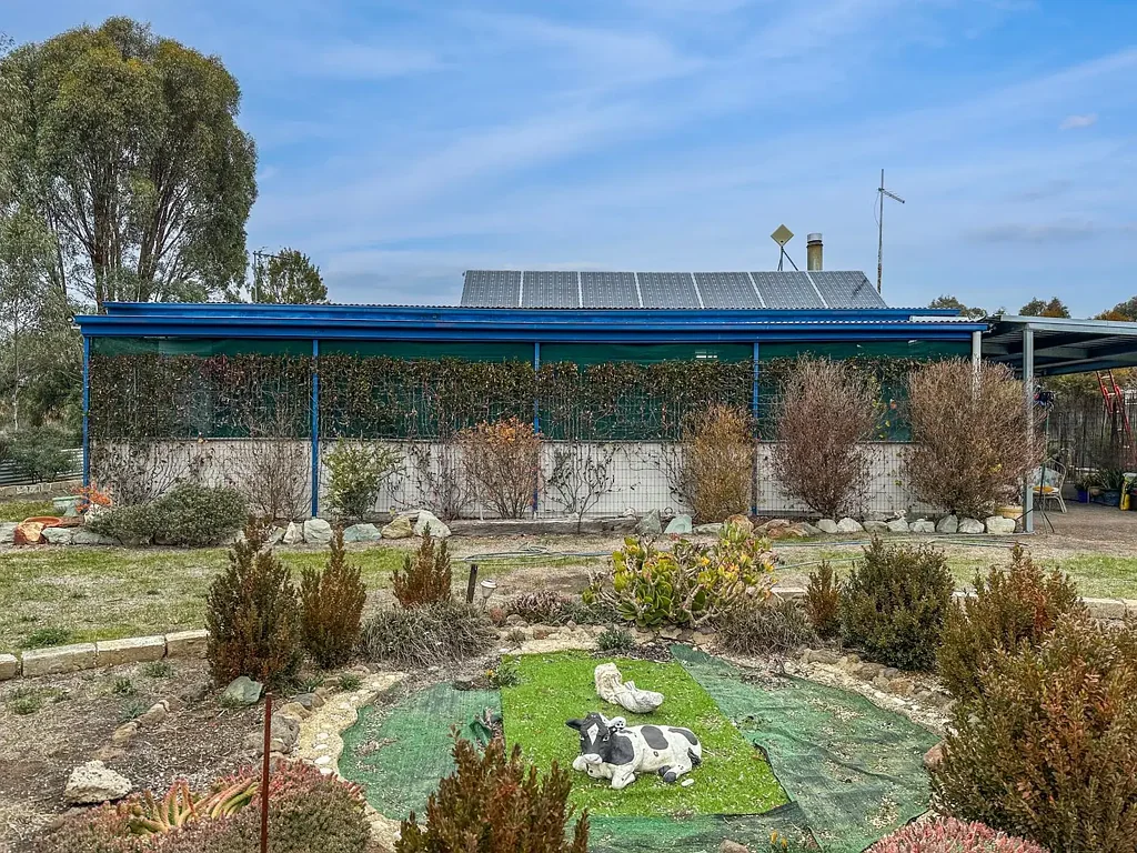 398 Bet Bet Creek Road, Bowenvale, VIC 3465