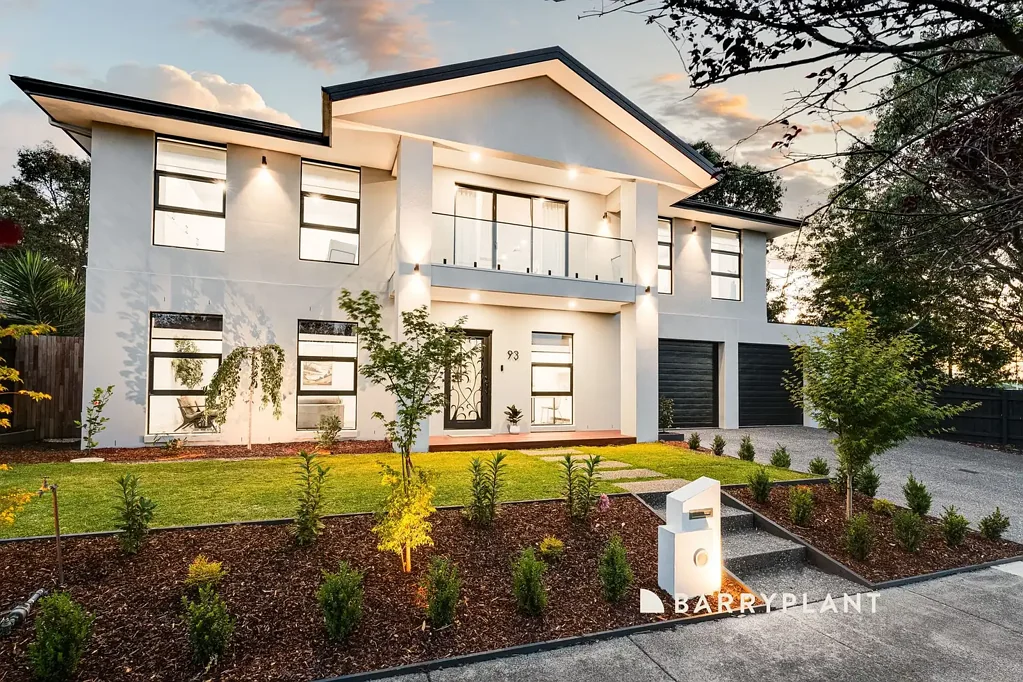 93 Lakesfield Drive, Lysterfield, VIC 3156