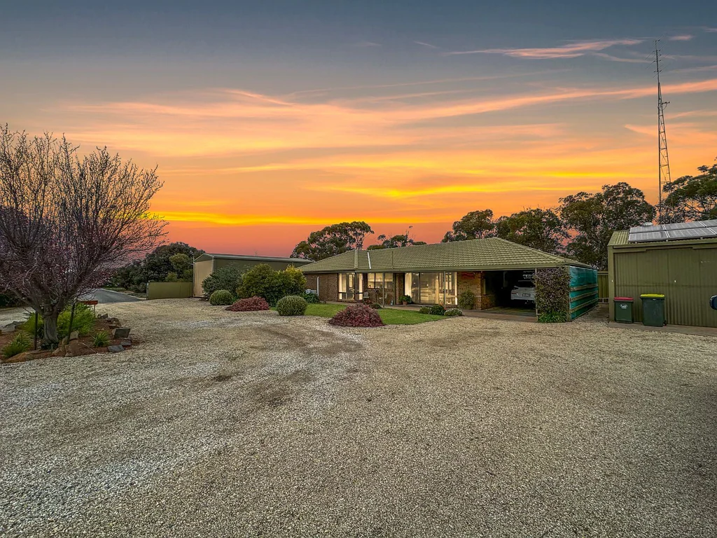 33 Noble Road, Waikerie, SA 5330
