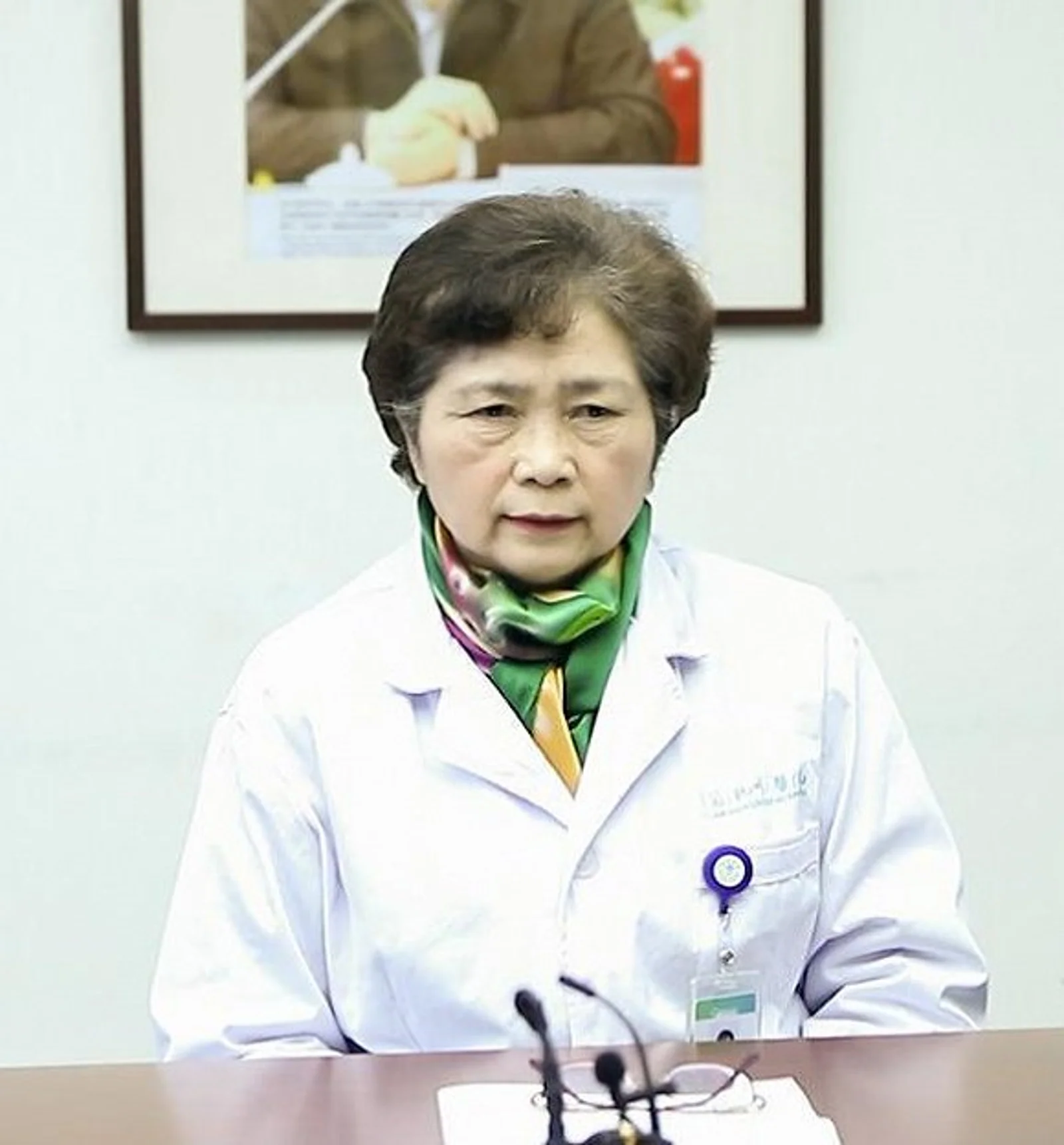 国家卫健委高级别专家组李兰娟：新型冠状病毒怕酒精不耐高温
