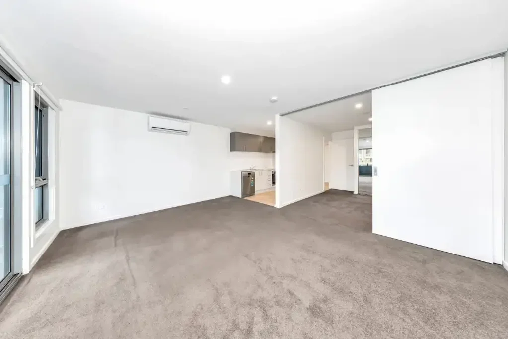 Charming Amaroo Apartment