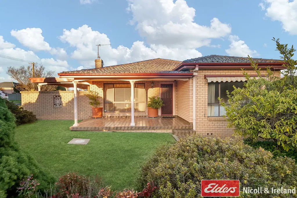 56 Esrom Street, West Bathurst, NSW 2795
