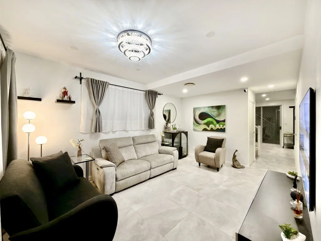 Schofields 4 Bedroom Spacious Family Home In a Prime Location