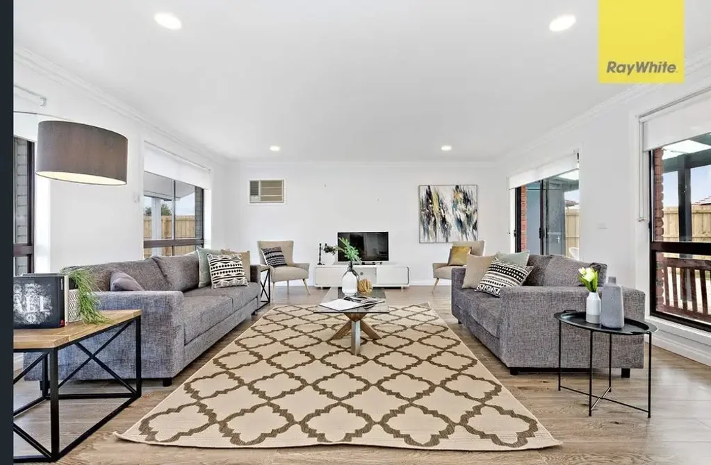Melton South 3 Slaapkamer Investors dream, on lease till May 2027.