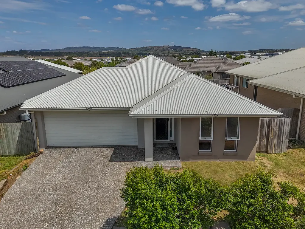 7 John Street, Walloon, QLD 4306