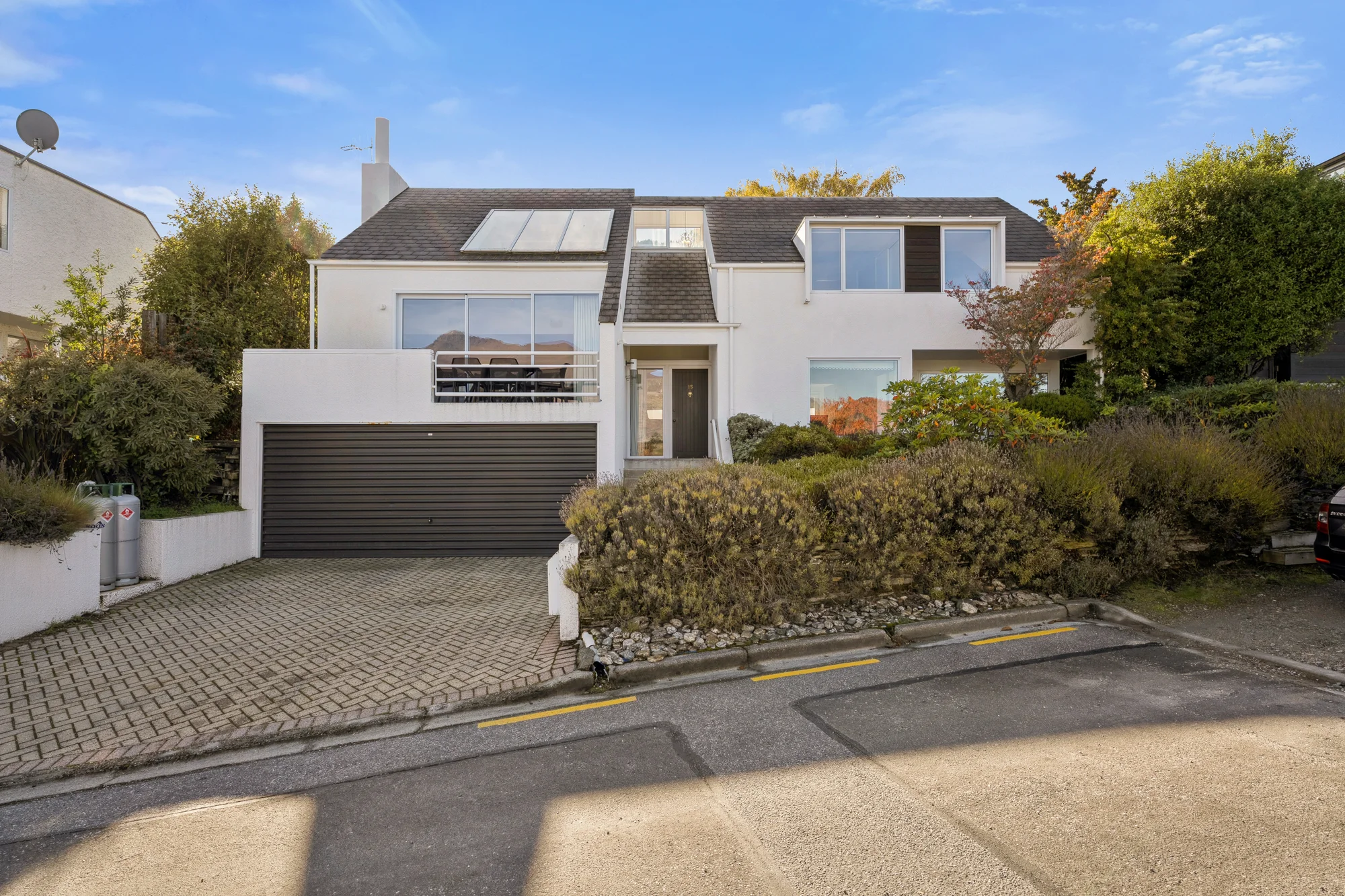 Queenstown 4Zimmer Prized Queenstown Location with 220-Day VA Consent