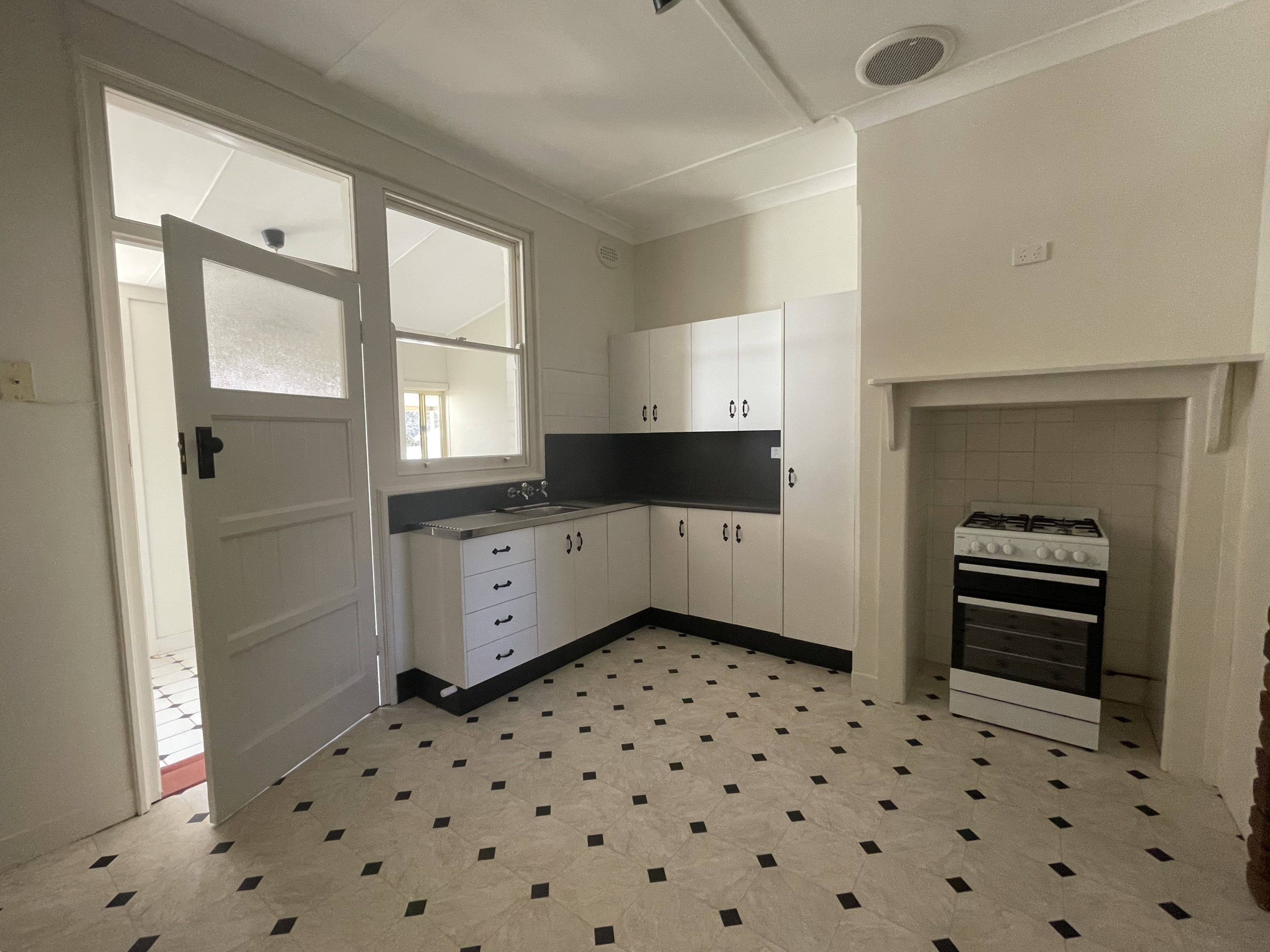 13 SYME ST, WHYALLA SA 5600, 0部屋, 0バスルーム, House